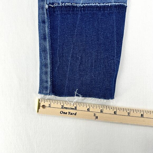 NWT Hollister Two-Toned Curvy High-Rise Mom Jeans Size 3R/W26 with Raw Hem - Picture 3 of 9